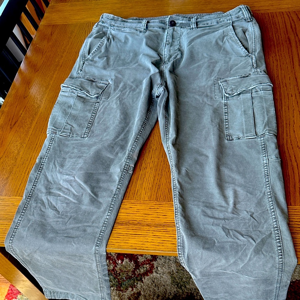 American Eagle Outfitters Men's Cargo Pants -